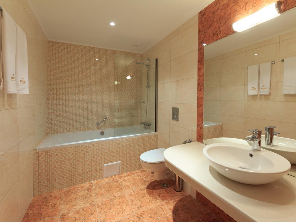Agusta Hotel, Garden & Spa Veliko Tŭrnovo Eksteriør bilde