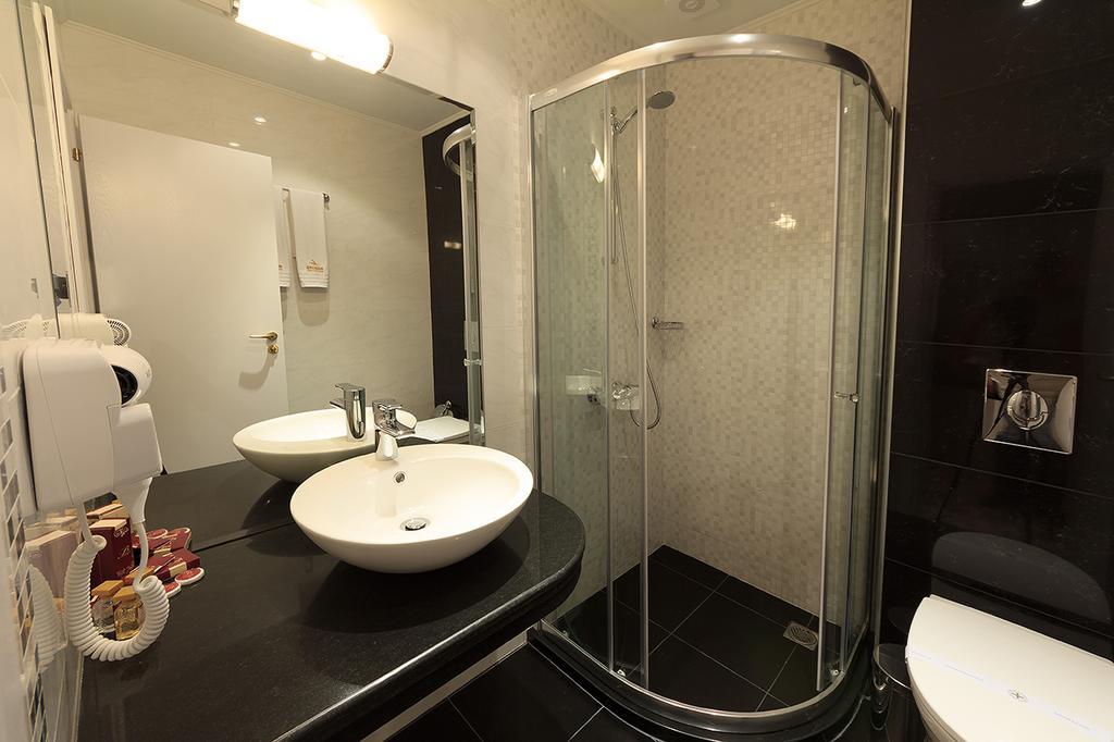 Agusta Hotel, Garden & Spa Veliko Tŭrnovo Rom bilde